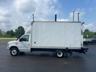 Used 2017 Ford E-450 and Econoline 450 Super Duty w/ Power Windows & Locks Group image 1