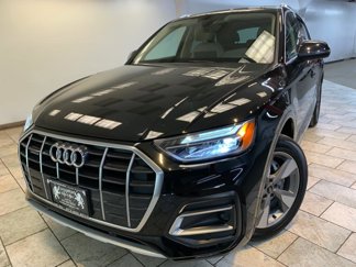 Used 2023 Audi Q5 2.0T Premium w/ Convenience Package image 1