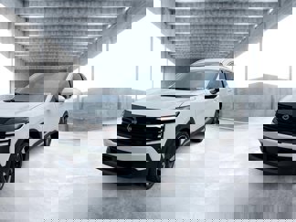 New 2025 Nissan Kicks SR image 1