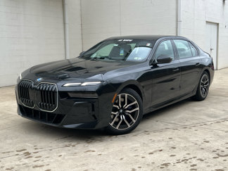 Used 2025 BMW 740i xDrive w/ Premium Package image 1