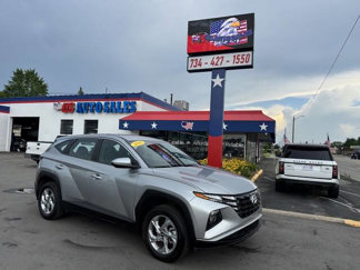 Used 2022 Hyundai Tucson SE image 1