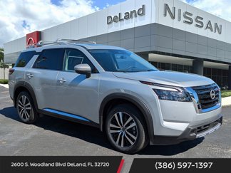 New 2025 Nissan Pathfinder Platinum image 1
