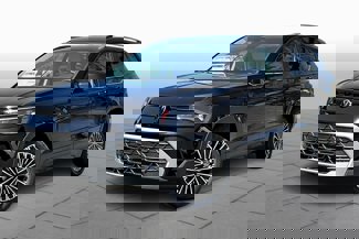 New 2025 Volkswagen Taos SE image 1