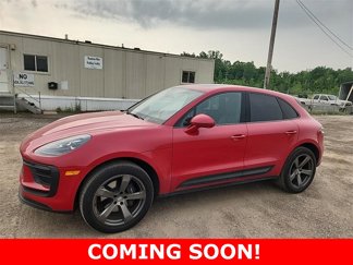 Used 2023 Porsche Macan image 1