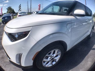 Used 2024 Kia Soul LX w/ Option Group 015 image 1