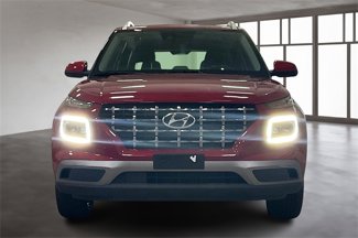 Used 2022 Hyundai Venue Limited image 1