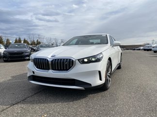 New 2025 BMW i5 xDrive40 w/ Premium Package image 1