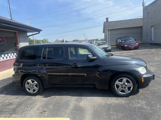 Used 2011 Chevrolet HHR LT image 1