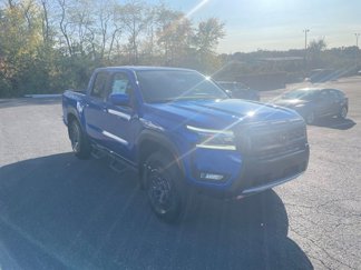 New 2025 Nissan Frontier PRO-4X image 1