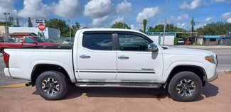 Used 2018 Toyota Tacoma SR image 1
