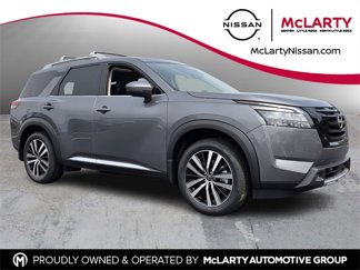 New 2025 Nissan Pathfinder Platinum video 1
