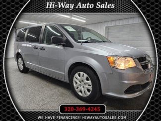 Used 2019 Dodge Grand Caravan SE image 1