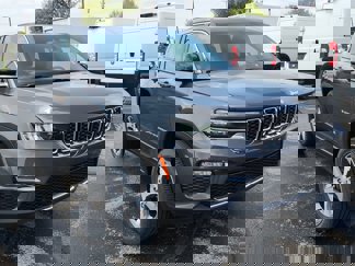 New 2025 Jeep Grand Cherokee Limited w/ Luxury Tech Group II image 1