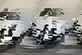 New 2025 Audi Q6 e-tron Premium Plus image 1