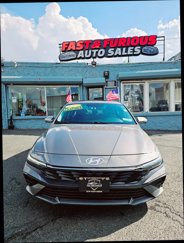 Used 2024 Hyundai Elantra Limited image 1
