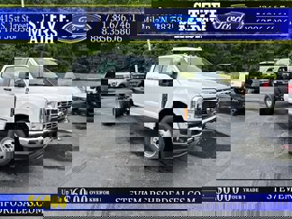 New 2025 Ford F350 XL image 1