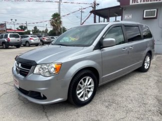 Used 2018 Dodge Grand Caravan SXT image 1