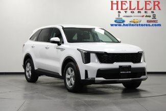 Used 2025 Kia Sorento LX image 1