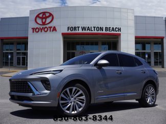 Used 2025 Buick Envision Avenir image 1