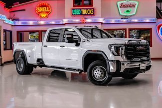 Used 2024 GMC Sierra 3500 Pro w/ Convenience Package image 1