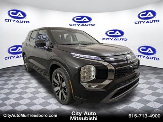 New 2025 Mitsubishi Outlander SE image 1