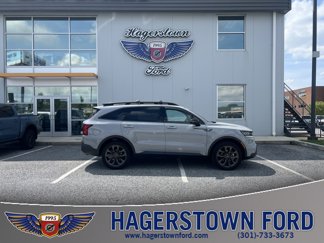 Used 2023 Kia Sorento SX Prestige image 1