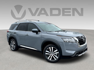 New 2025 Nissan Pathfinder Platinum image 1