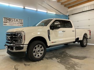 New 2025 Ford F250 4x4 Crew Cab Super Duty image 1