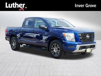 Certified 2024 Nissan Titan SV image 1