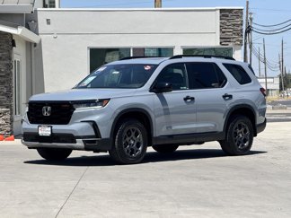 Used 2024 Honda Pilot TrailSport image 1