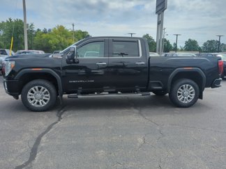 Used 2022 GMC Sierra 3500 Denali image 1