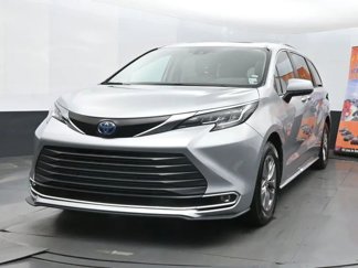 Used 2023 Toyota Sienna XLE image 1