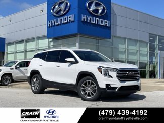 Used 2024 GMC Terrain SLT image 1