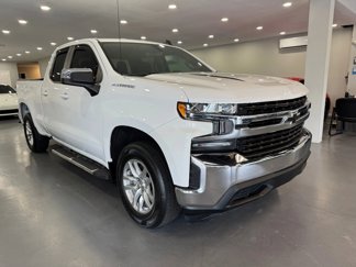 Used 2020 Chevrolet Silverado 1500 LT w/ LT Value Package image 1