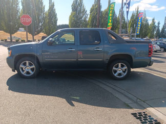 Used 2012 Chevrolet Avalanche LT image 1