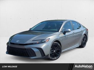 Certified 2025 Toyota Camry SE image 1