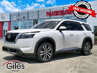 New 2025 Nissan Pathfinder Platinum image 1
