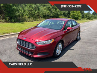 Used 2015 Ford Fusion SE image 1