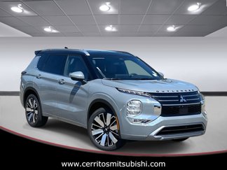 New 2025 Mitsubishi Outlander SEL image 1