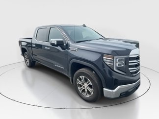 Used 2024 GMC Sierra 1500 SLT image 1
