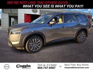 New 2025 Nissan Pathfinder SL w/ SL Premium Package image 1