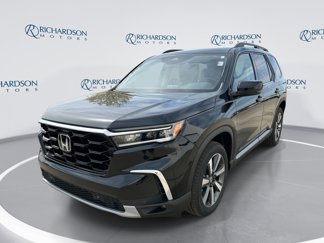 New 2025 Honda Pilot Touring image 1
