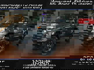 Used 2022 Toyota Tacoma SR5 image 1