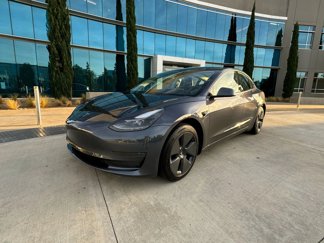 Used 2023 Tesla Model 3 Standard Range image 1