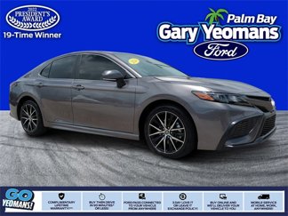 Used 2024 Toyota Camry SE image 1