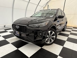 Certified 2024 Ford Escape Platinum image 1