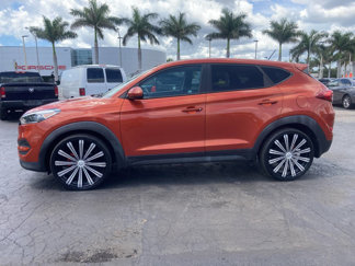 Used 2016 Hyundai Tucson SE image 1