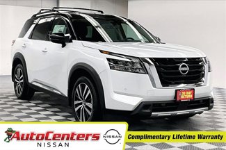 New 2025 Nissan Pathfinder Platinum image 1