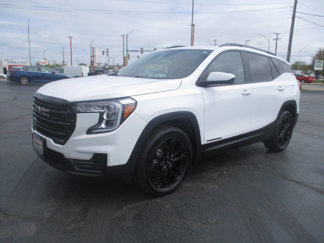 Used 2022 GMC Terrain SLE w/ Driver Convenience Package image 1