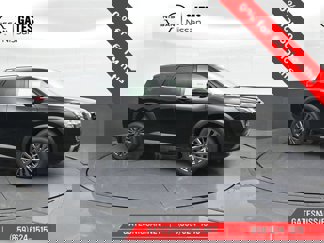 New 2025 Nissan Pathfinder SL image 1